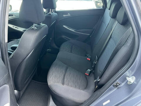 2017 Hyundai Accent SE