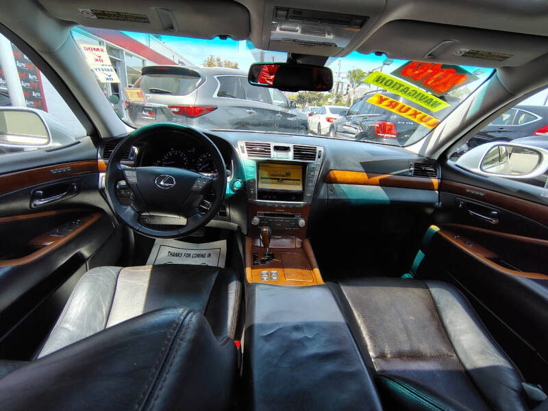 2010 Lexus LS 460