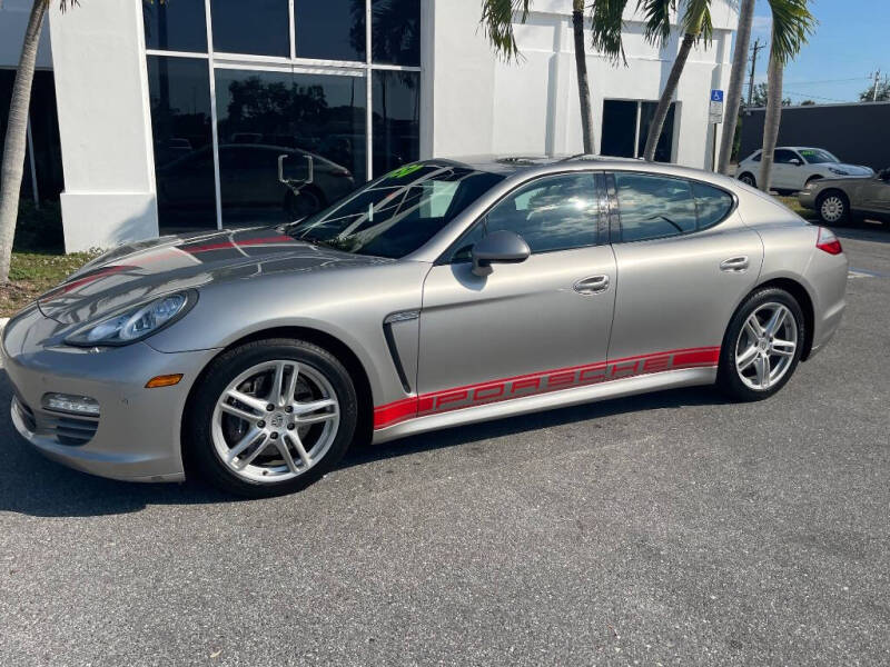 2011 Porsche Panamera 4