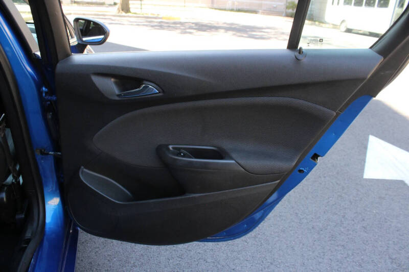 2017 Chevrolet Cruze LT Auto