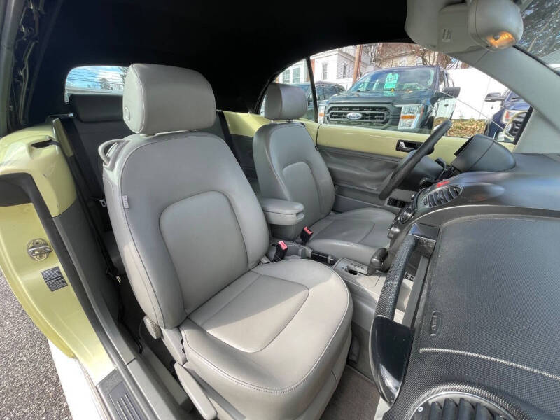 2006 Volkswagen New Beetle Convertible 2.5 PZEV