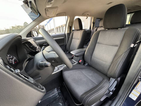 2018 Mitsubishi Outlander ES