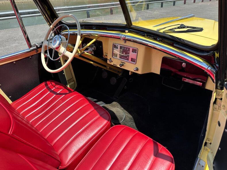 1948 Willys Jeepster