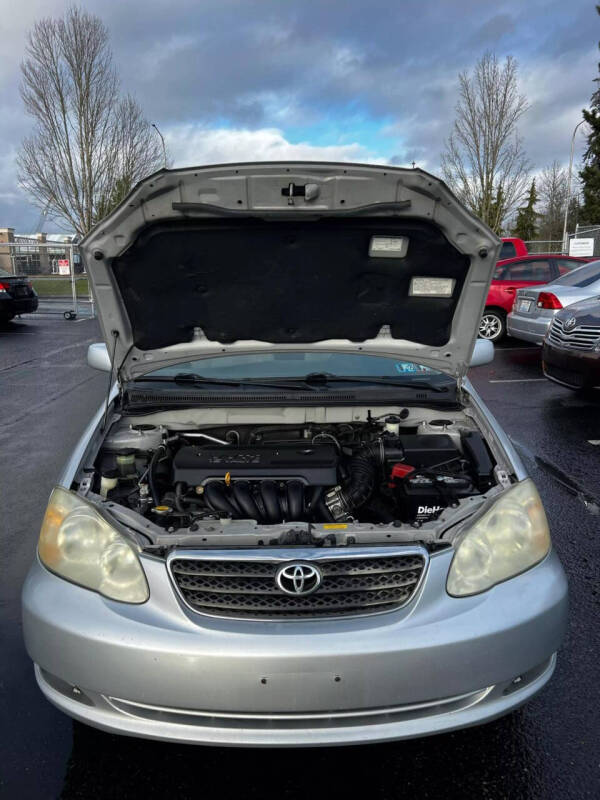 2006 Toyota Corolla LE photo 23