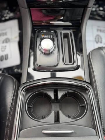 2023 Chrysler 300 S V6