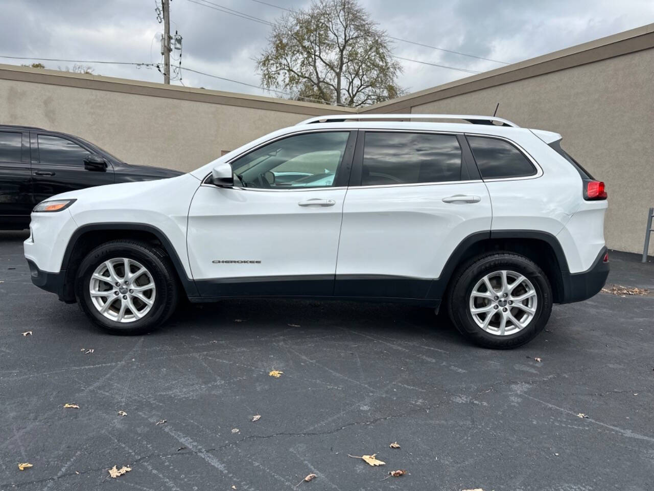 2017 Jeep Cherokee for sale at Mr.C's AutoMart in Midlothian, IL