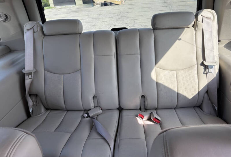 2004 Cadillac Escalade