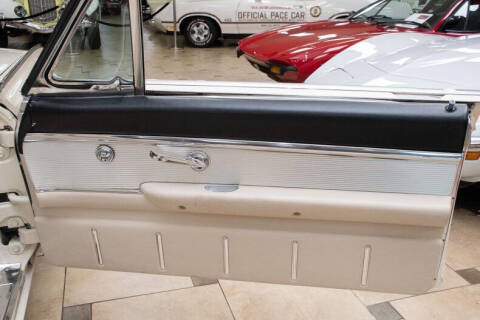 1962 Ford Thunderbird