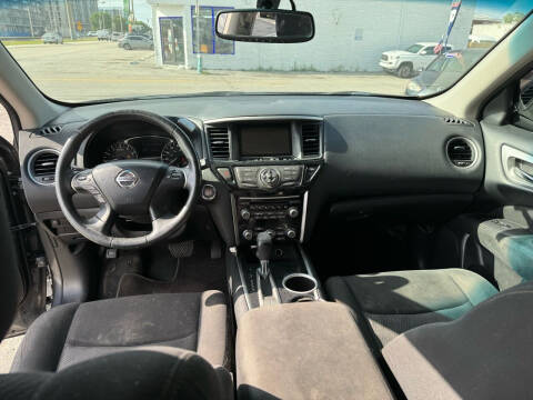 2015 Nissan Pathfinder S