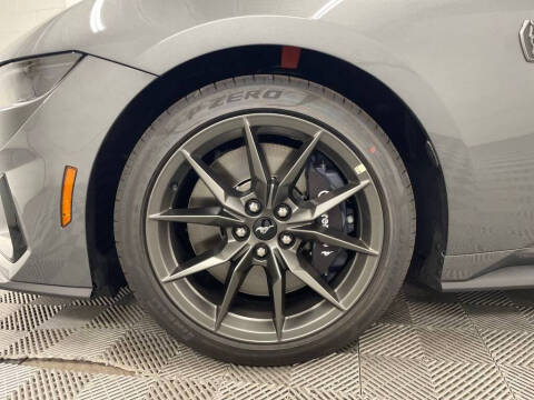 2025 Ford Mustang Dark Horse