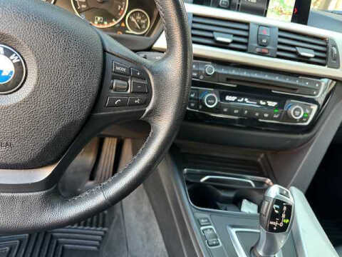 2018 BMW 3 Series 320i xDrive