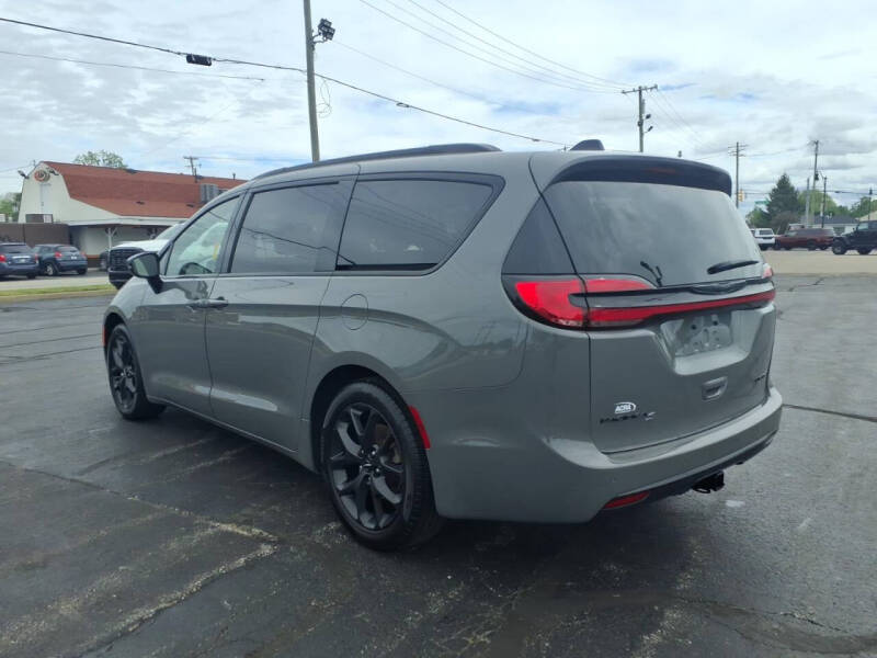 2025 Chrysler Pacifica Limited