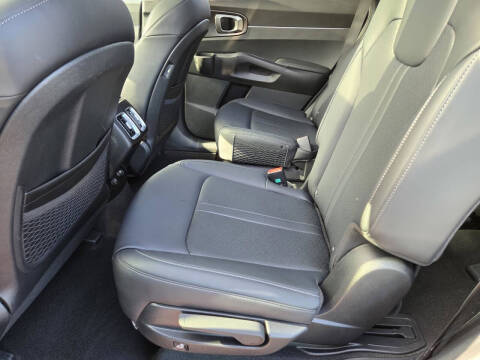 2023 Kia Sorento Hybrid EX