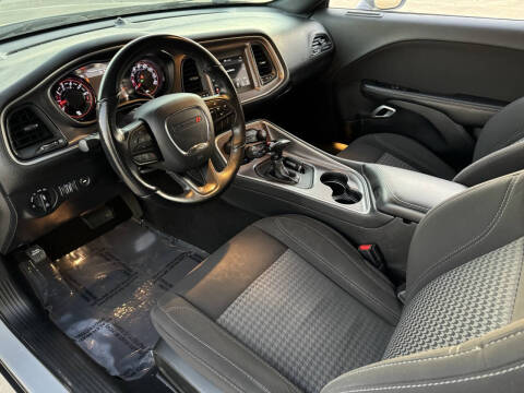 2020 Dodge Challenger SXT