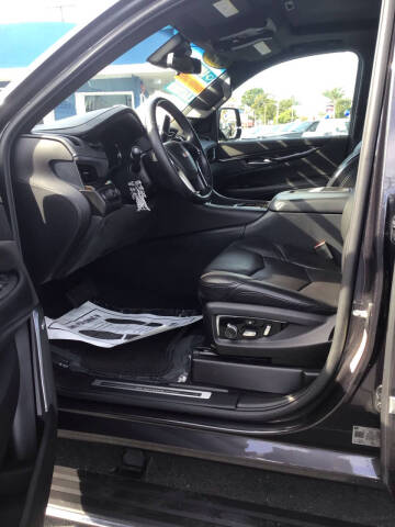 2018 Cadillac Escalade Platinum