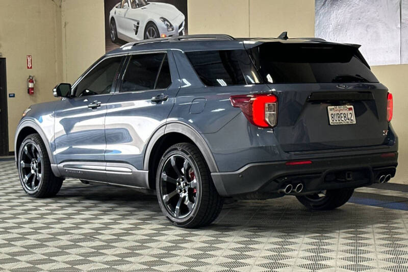 2021 Ford Explorer ST