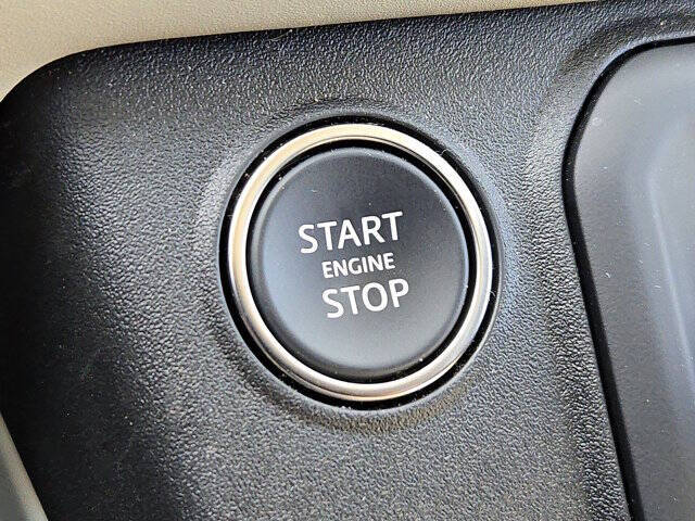 2024 Land Rover Defender 110 P300 S