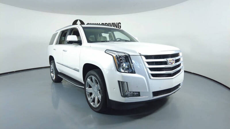 2018 Cadillac Escalade Luxury