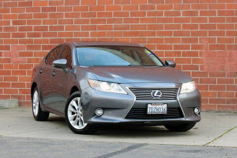2014 Lexus ES 300h
