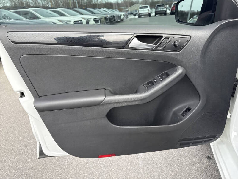 2018 Volkswagen Jetta 1.8T SE Sport