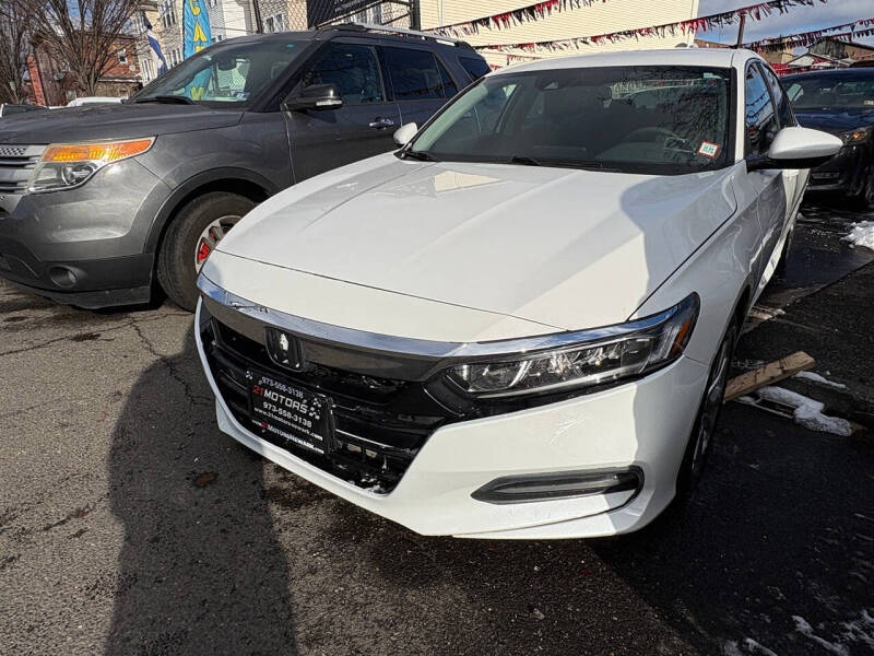 2018 Honda Accord LX photo 4