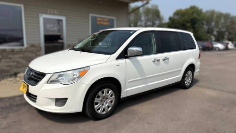 2012 Volkswagen Routan S