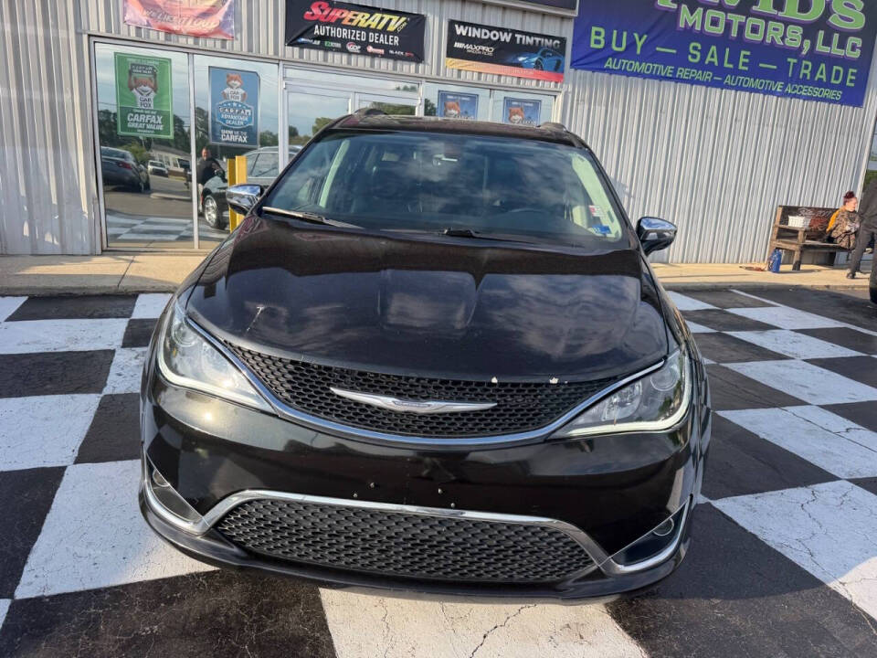 2017 Chrysler Pacifica Limited - Photo 3