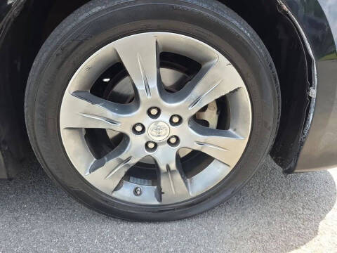 2014 Toyota Sienna SE 8-Passenger