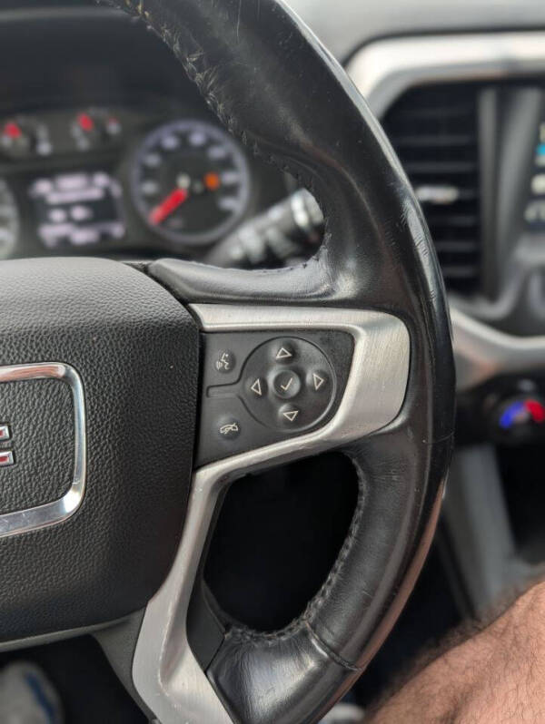2017 GMC Acadia SLE-1