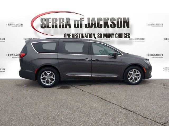 2018 Chrysler Pacifica Touring L Plus