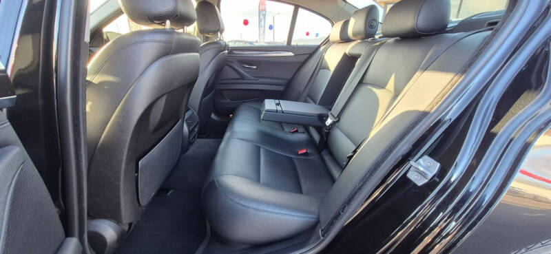 2016 BMW 5 Series 528i