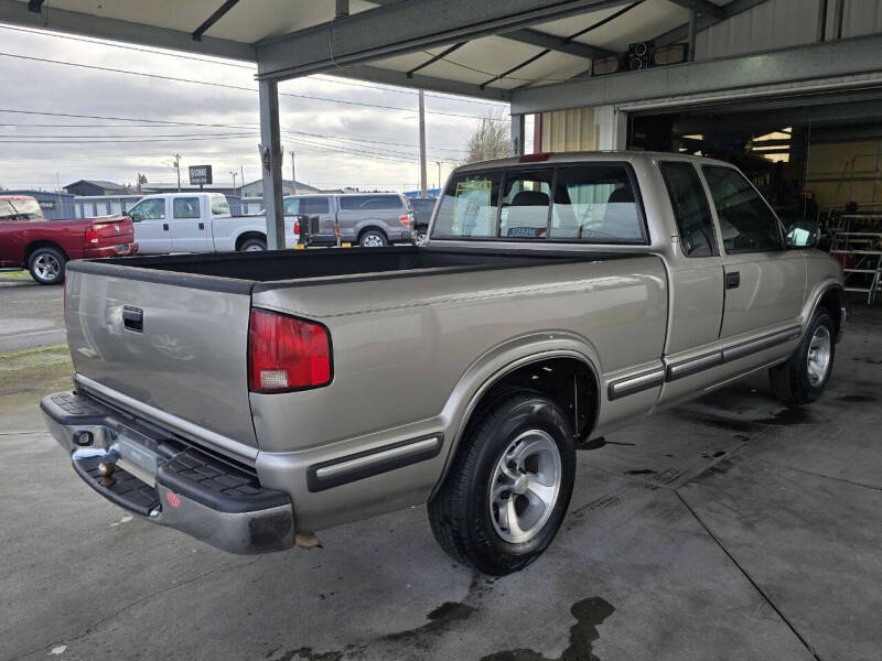 1998 Chevrolet S-10 LS