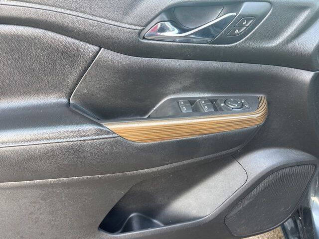 2019 GMC Acadia SLE-1