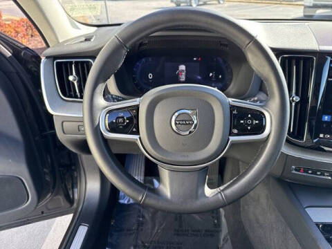 2025 Volvo XC60 B5 Plus Dark Theme