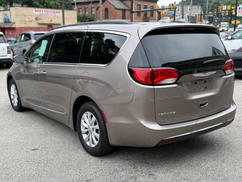 2017 Chrysler Pacifica