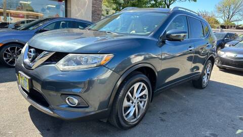 2014 Nissan Rogue for sale at CarMart One LLC in Freeport NY