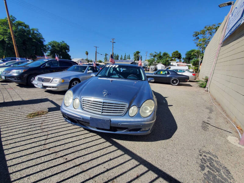 2004 Mercedes-Benz E-Class E 320