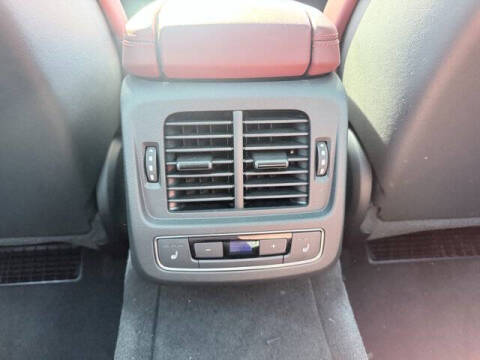 2024 Audi e-tron GT quattro Premium Plus