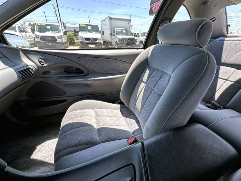 1995 Ford Thunderbird LX