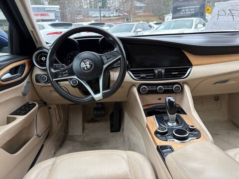 2017 Alfa Romeo Giulia Ti