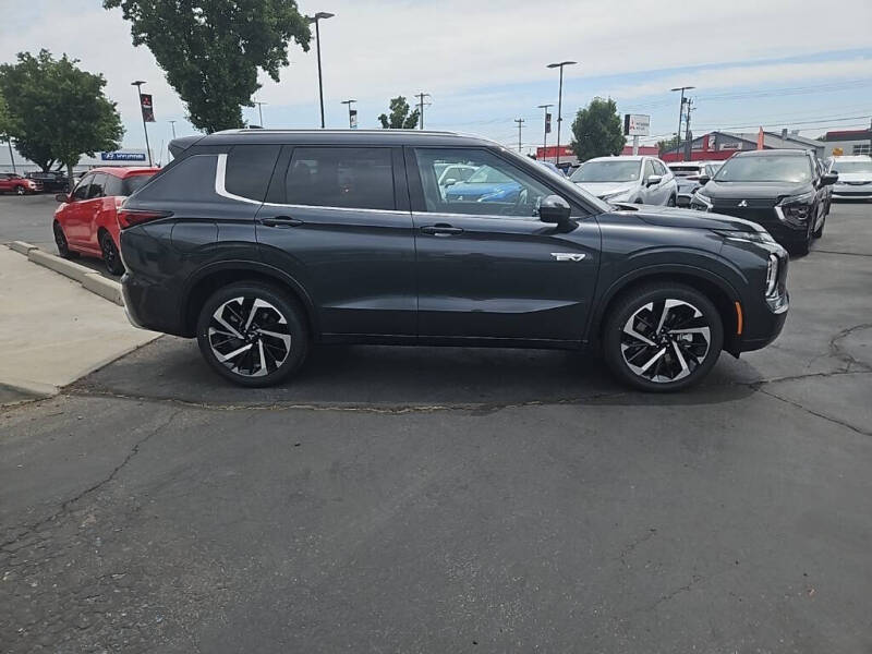 2025 Mitsubishi Outlander PHEV SEL