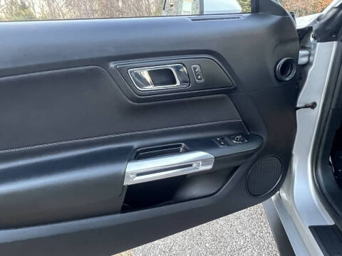 2015 Ford Mustang V6