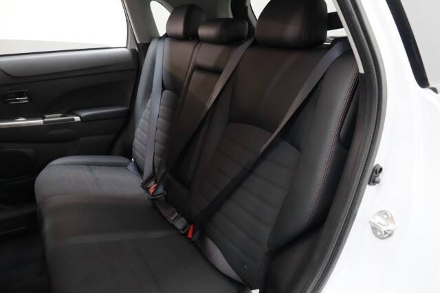 2026 Mitsubishi Outlander Sport SE