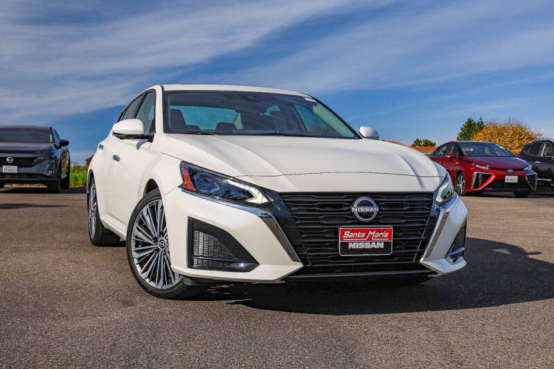 2025 Nissan Altima SL's photo