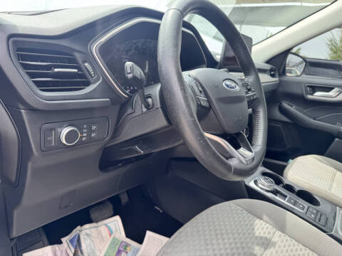 2021 Ford Escape SE