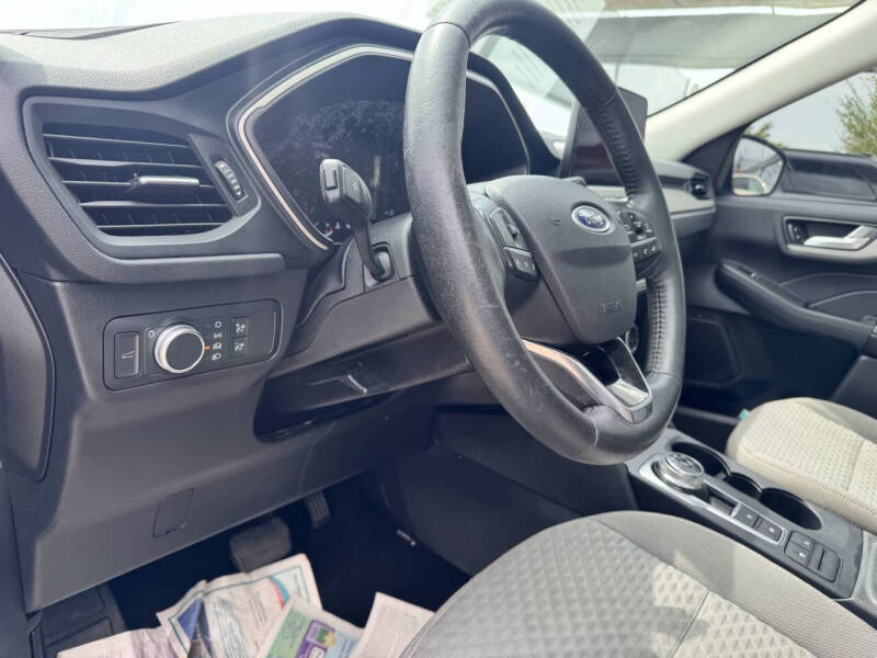 2021 Ford Escape SE