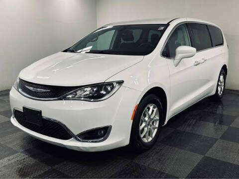 2020 Chrysler Pacifica for sale at Brunswick Auto Mart in Brunswick OH