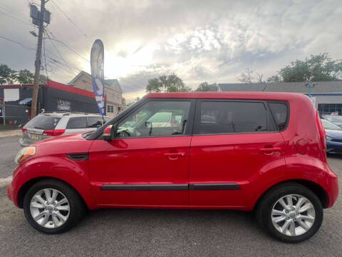 2012 Kia Soul +