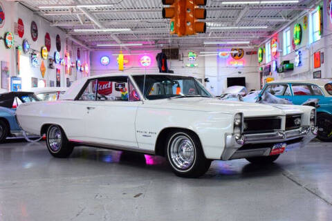 1964 Pontiac Grand Prix for sale at Classics and Beyond Auto Gallery in Wayne MI