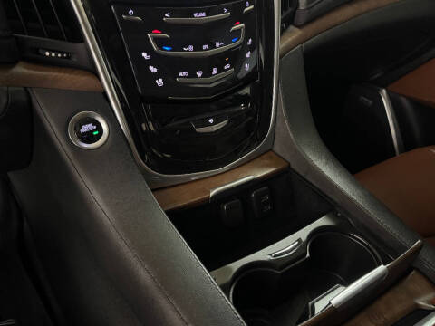 2020 Cadillac Escalade Premium Luxury